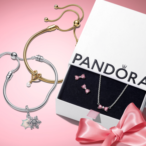 Make their season shine with pre-styled sets designed to delight. Thoughtful, timeless, and ready to give — now 30% off for the holidays.